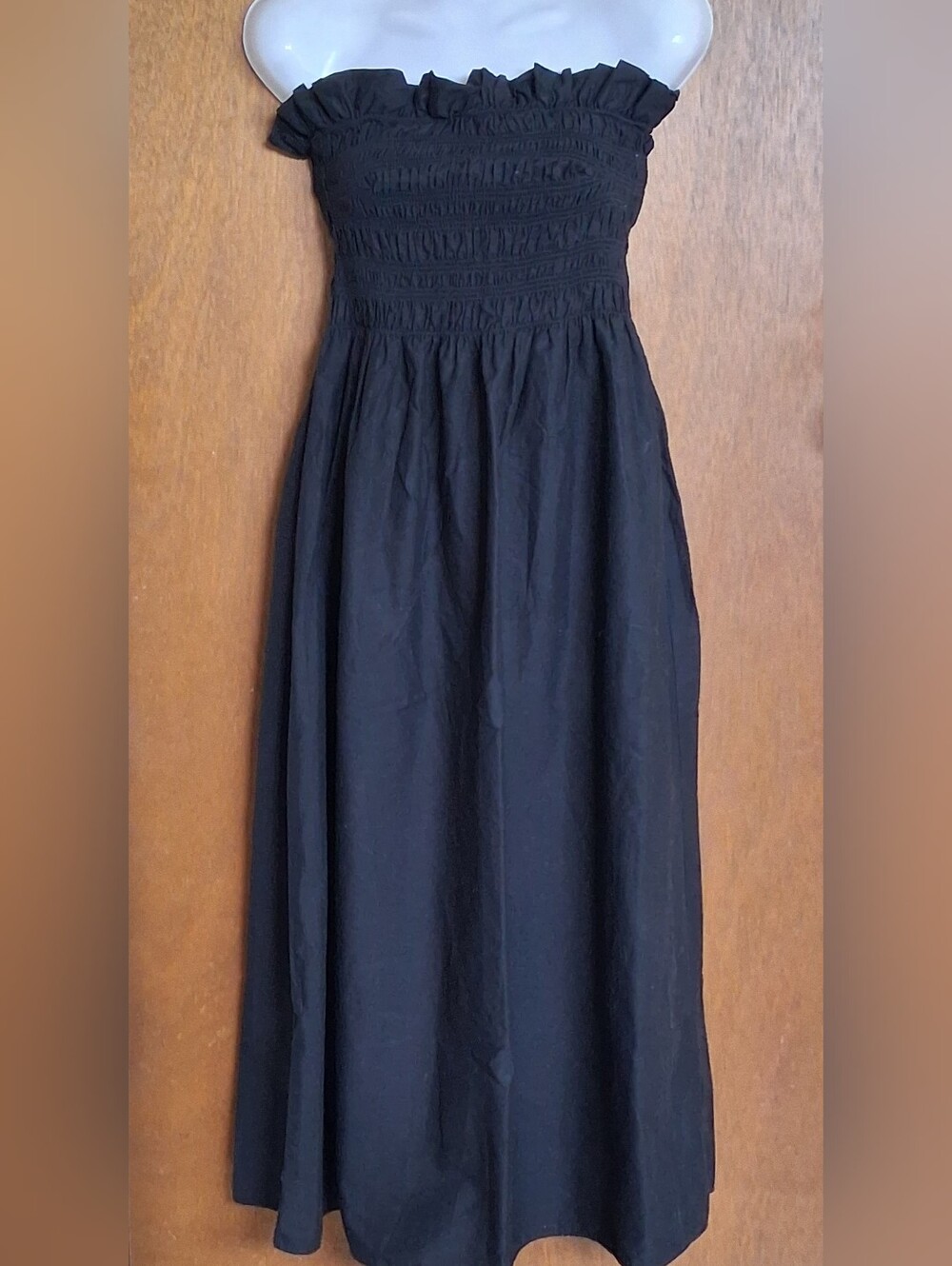 H&M BLACK STRAPLESS SMOCKED MAXI DRESS